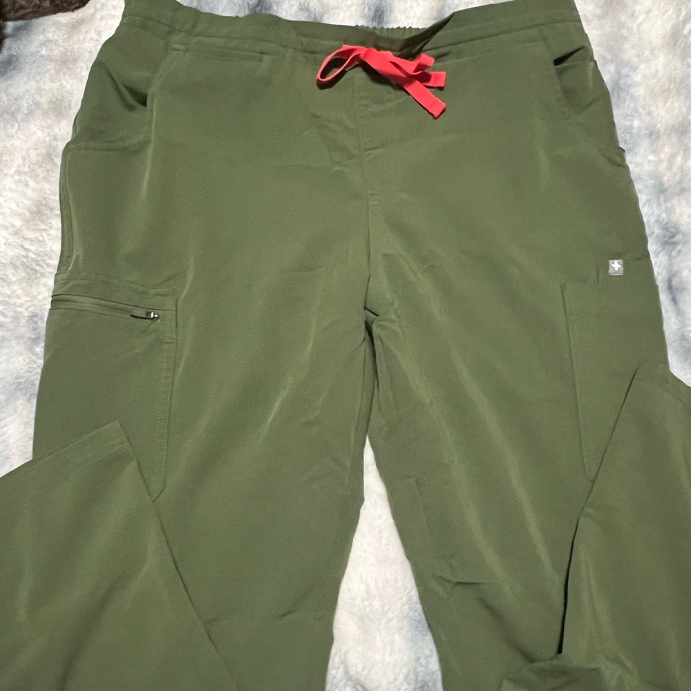 Figs pants Large